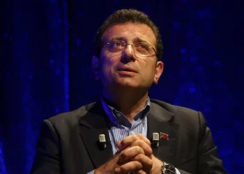 İmamoğlu: Toplum, CHP’de lider ve yönetiminin değişmesini istiyor