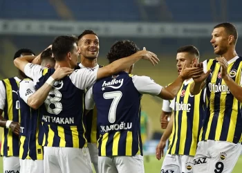 Fenerbahçe, yeni transferleriyle galibiyete uzandı