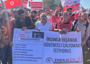 Enerji işçilerinden İBB önünde eylem: ‘Bütün haklarımızın iyileştirilmesini istiyoruz’