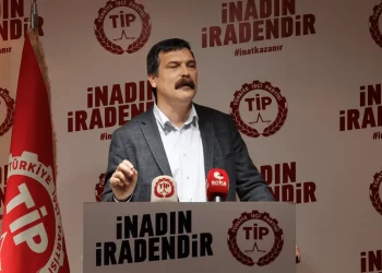 Erkan Baş: İktidar, bilerek ve isteyerek ülkeyi ekonomik yıkıma sürüklüyor