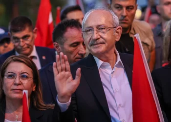 Kılıçdaroğlu, Aydın’da 30 Ağustos Kortejinde