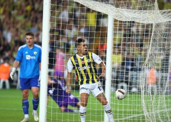 Fenerbahçe rövanş öncesi avantajı kaptı