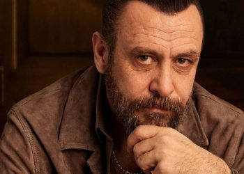 Nejat İşler’den Kötü Haber! Hastaneye Kaldırıldı