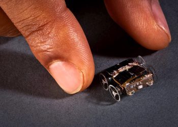 Kendi kendini süren robot, toplanan güçle süresiz olarak çalışabilir