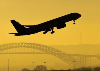 UÇAK BİLETİ TÜYOLARI NEDEN PARADAN TASARRUF ETMENİZİ SAĞLAMAZ?