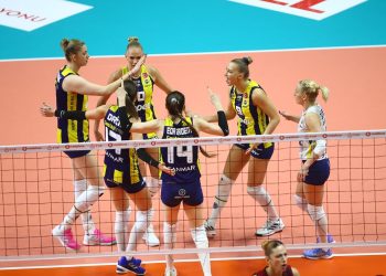 Filedeki derbide Fenerbahçe Opet, Galatasaray Daikin’i 3-1 mağlup etti