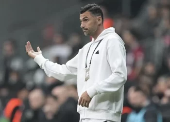 Burak Yılmaz, Beşiktaş’taki görevinden istifa etti
