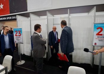 CHP’de kurultay hazırlıkları: Divan Başkanı İmamoğlu’ndan açıklama