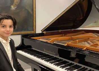 16 Yaşındaki piyano sanatçısı Can Saraç İtalya’dan ödülle döndü