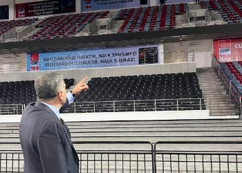 Kılıçdaroğlu o pankartı kaldırttı!