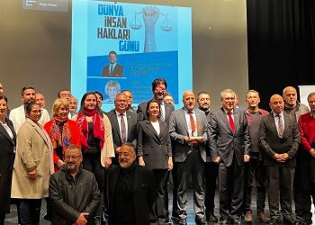 Sosyal Demokrasi Derneği, İnsan Hakları Ödülü’nü TİP Hatay Milletvekili Can Atalay’a verdi