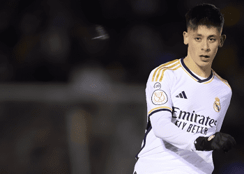 Arda Güler Real Madrid formasıyla ilk resmi maçına çıktı