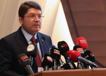 Adalet Bakanı Yılmaz Tunç’tan ‘torpil’ görüşmelerine ilişkin skandal savunma!