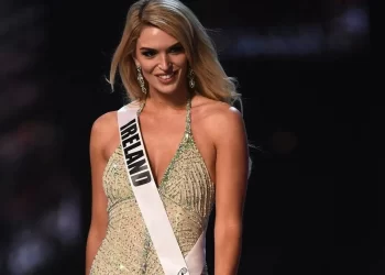 Kainat Güzeli seçilmişti: Kamyon şoförü oldu