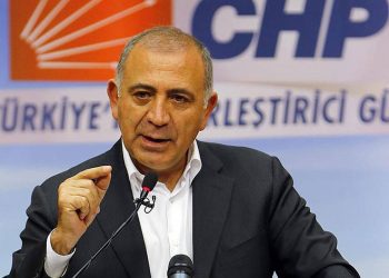 Gürsel Tekin CHP’den istifa etti
