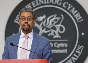 Avrupa’da ilk siyah lider: Galler’in yeni Başbakanı Vaughan Gething oldu