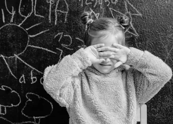 Çocuk istismarı bitmek bilmiyor! Mahallenin sucusu odaya yalıtım yaptırıp yıllarca istismar etmiş