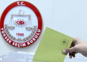 İstanbul’un 5 ilçesinde anket: CHP, yönettiği 2 ilçeyi kaybediyor
