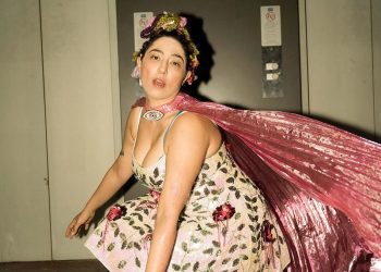 Şarkıcı Kalben uyuşturucu operasyonunda gözaltına alındı