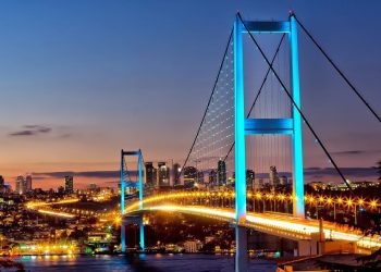 Otoyol ve köprü ücretlerine zam!