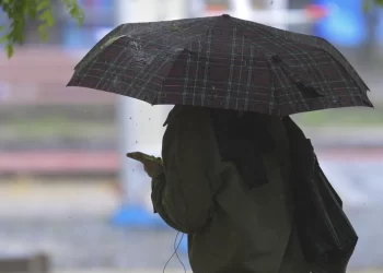 Meteoroloji’den İstanbul dahil 13 il için sarı kodlu uyarı: Sağanak ve toz taşınımı bekleniyor