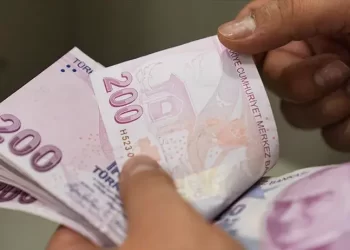 Patronların istediği oldu: Asgari ücret 22 bin 104 TL!