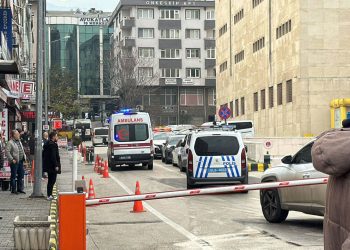 Bursa’da, duruşma salonunda silahlı saldırı: 2 kişi hayatını kaybetti, 2 kişi yaralandı