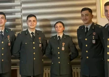 5 teğmen TSK’den ihraç edildi!