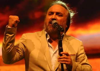 Sanatçı Volkan Konak yaşamını yitirdi