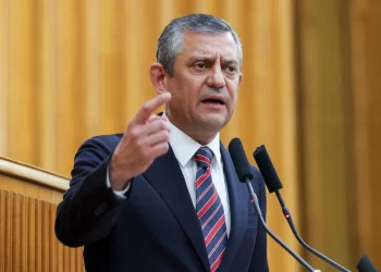 Özgür Özel: Yeni anayasada yokuz