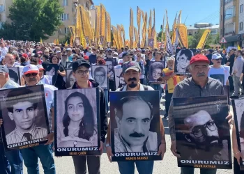 33 aydın, Madımak Katliamı’nın 32. yılında Sivas’ta anıldı