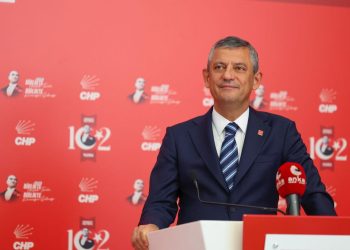 Özgür Özel ‘kurultay’ planını anlattı: ‘Mutlak butlan’ kararı gelirse ne olacak? ‘3 gün önce Kılıçdaroğlu ile görüştüm’