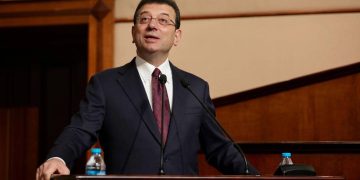 Ekrem İmamoğlu: Bu iddianamenin kampanyasını yapmaya karar veren Ak Partili ilgililere teşekkürler
