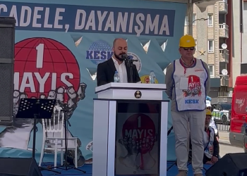 Emek ve Demokrasi Derneği Başkanı Köksal Tek: “Milyonlarca insan, ülkenin tepesine çöreklenmiş bir kesimin ‘iç sömürgesi’ haline gelmenin öfkesini yaşıyor.”